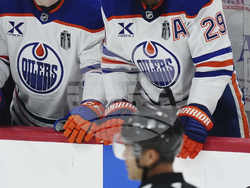 Stanley Cup Oilers Panthers Hockey