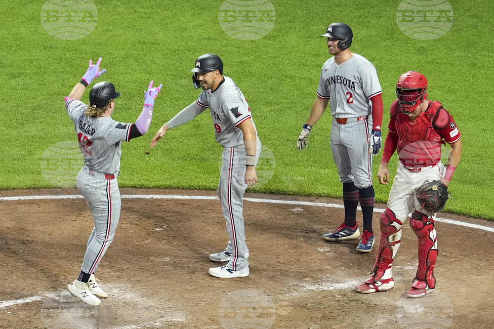 Twins Reds Baseball