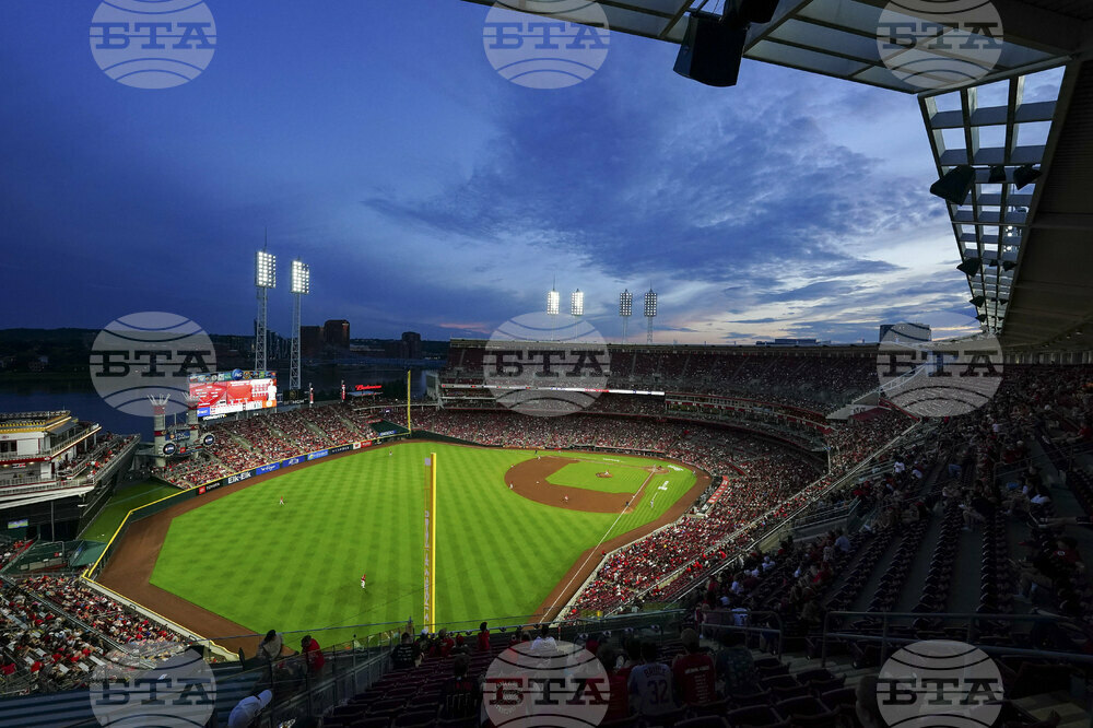 Twins Reds Baseball
