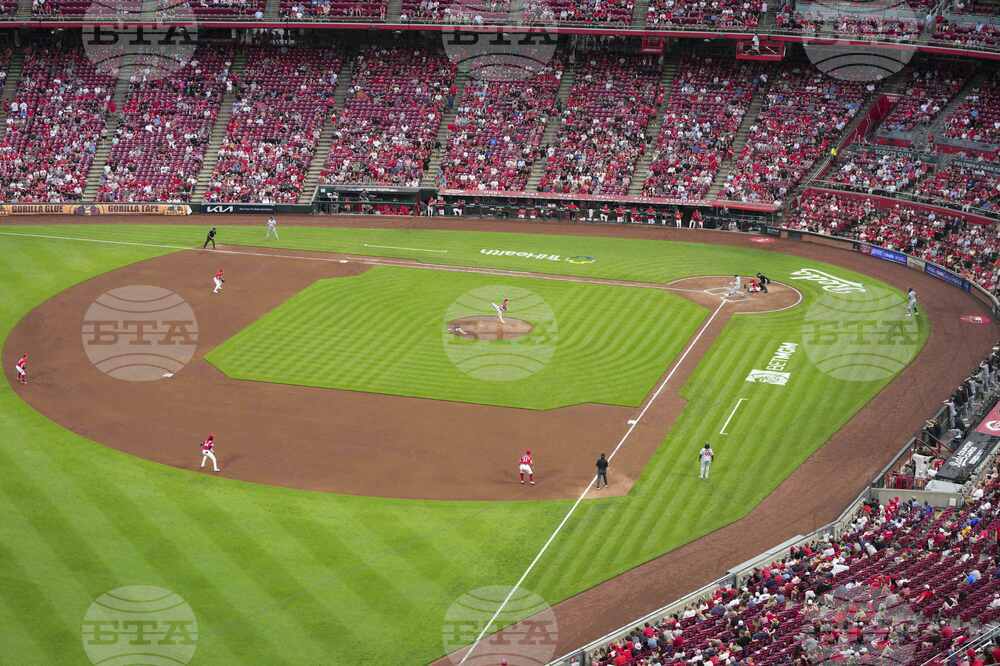 Twins Reds Baseball