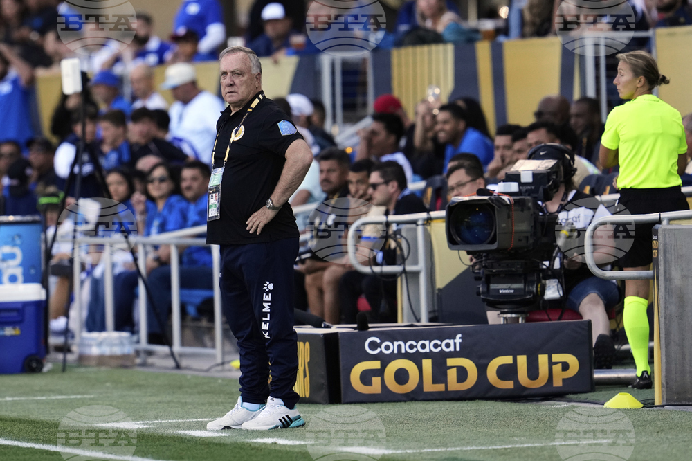 Нидерландецът Дик Адвокаат ще стане най-възрастният треньор на Световно първенство по футбол