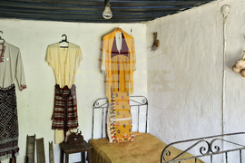 Село Ушинци - етнографски музей - църква