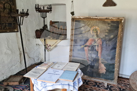 Село Ушинци - етнографски музей - църква