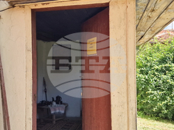 Село Ушинци - етнографски музей - църква