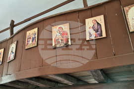 Село Ушинци - етнографски музей - църква