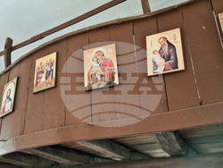 Село Ушинци - етнографски музей - църква