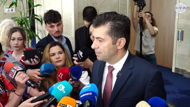 За поредна седмица правилата за антикорупционната комисия не се вкарват в дневния ред на парламента, коментира Кирил Петков