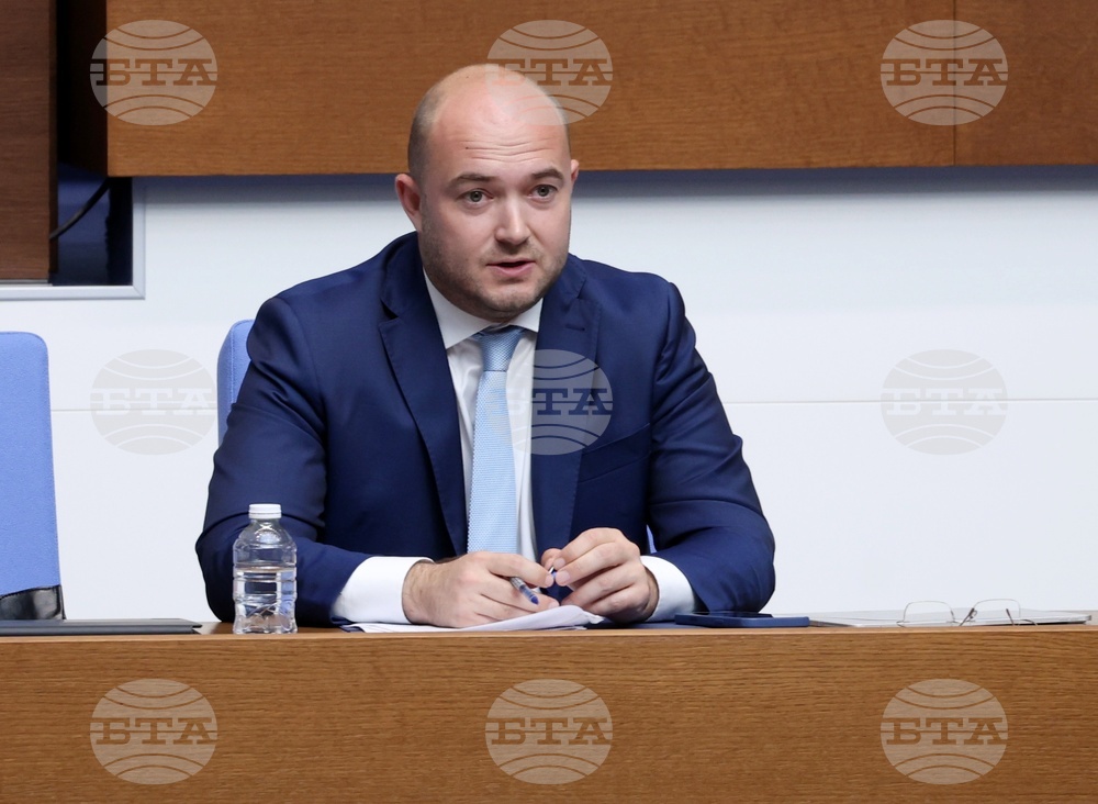 Да има задължителна информационна среща за процедура по медиация за определени дела, прие парламентът на първо четене