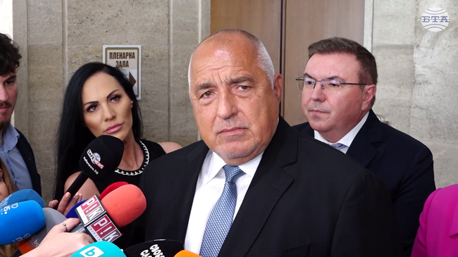 Няма да забравим, че четири години нямаше План за възстановяване, а единственото име в програмата на ПП бе Бойко Рашков, каза Бойко Борисов