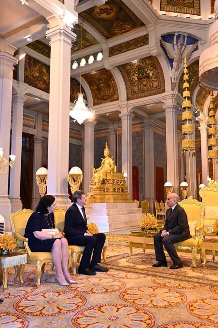 Българският посланик Павлин Тодоров връчи акредитивните си писма на краля на Камбоджа