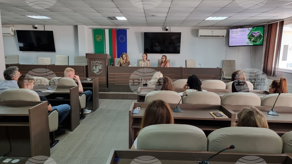 До края на месеца ще е готово класирането за първите одобрени за подмяна на старите печки на дърва и въглища в Община Враца
