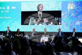 Грийн транзишън форум - Отключване на частния капитал за конкурентоспособността на ЦИЕ: Използване на спестявания, пенсионни фондове и инвестиционни инструменти