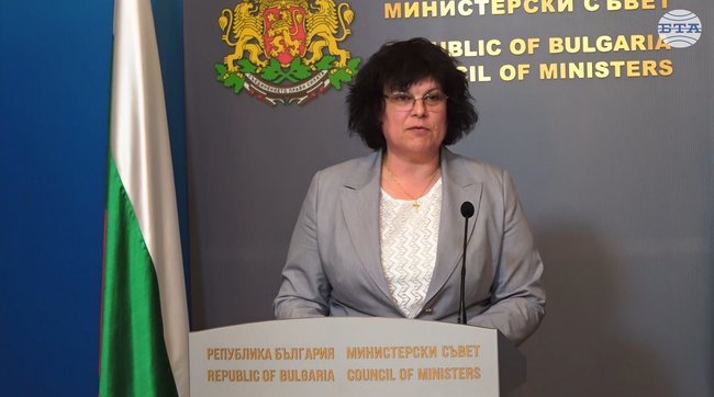 Минималната работна заплата за най-ниските академични длъжности в държавните висши училища е увеличeна с 264 лeвa, каза Таня Михайлова