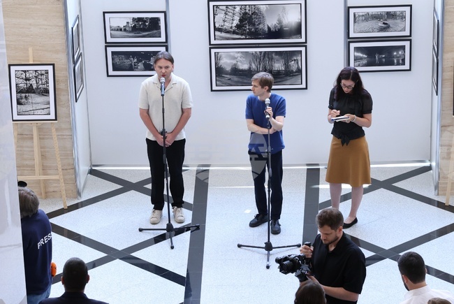 Народно събрание - "Катастрофа на мечтите" - фотоизложба