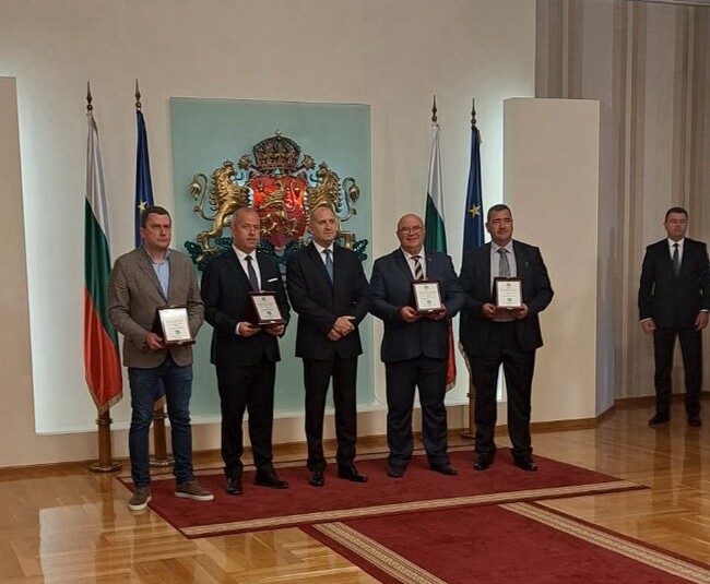 Община Русе: Президентът Румен Радев отличи Русе като „Община на годината“ за принос към детския спорт и развитието на млади таланти