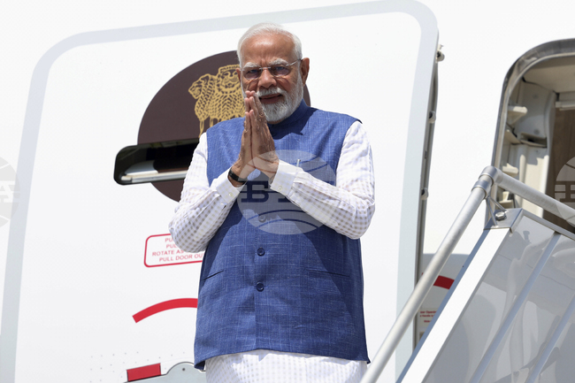 ПТИ: Индийският президент пристигна в Гана – първата спирка от обиколката му на пет държави