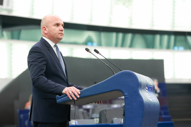 Илхан Кючюк от трибуната на ЕП: В Газа се лее кръв – бездействието е престъпление, а съчувствието – лицемерие