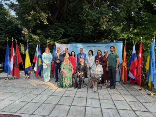 Създава се Лига на университетите към Виенския икономически форум, в който членува и България