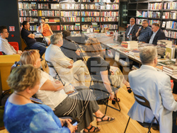 Нов български университет  - проф. Момчил Методиев - книга -  представяне