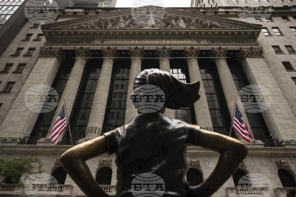 Поскъпване на петрола и търсене на сигурни активи очакват инвеститорите след американските удари върху ирански ядрени съоръжения