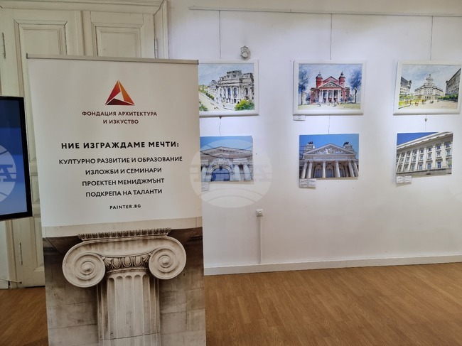 Изложба в Русе показва част от творчеството на скулптора Михайло Парашчук в България