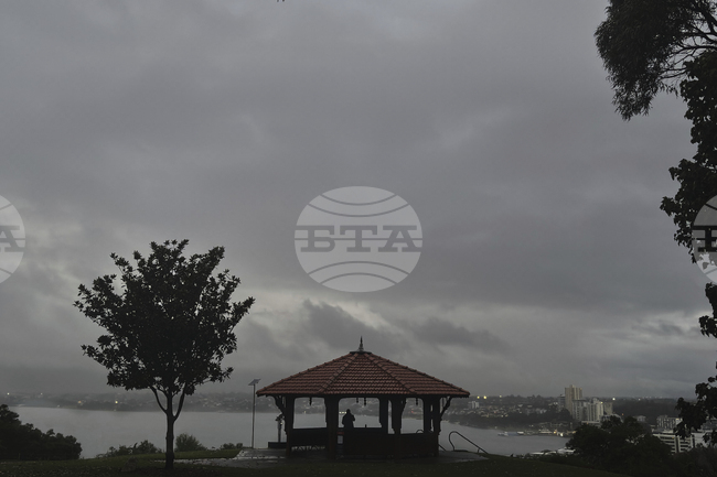 Хиляди жители на щата Куинсланд останаха без ток, след като тропическият циклон "Коджи" премина през североизточното крайбрежие на Австралия