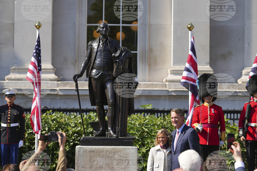 Britain Statue Rededication