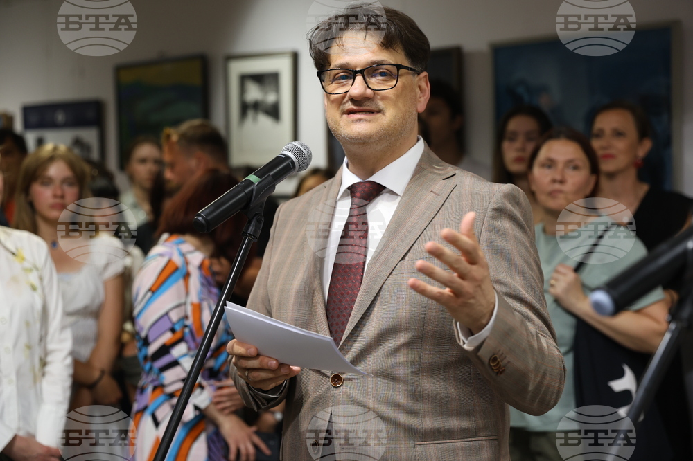 Където духът не води ръката на твореца, няма изкуство, каза министърът на културата Мариан Бачев