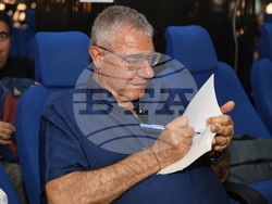 Пловдив - проф. Христо Пимпирев - „От Антарктика до лабораторията“