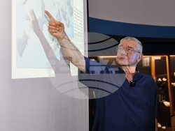 Пловдив - проф. Христо Пимпирев - „От Антарктика до лабораторията“