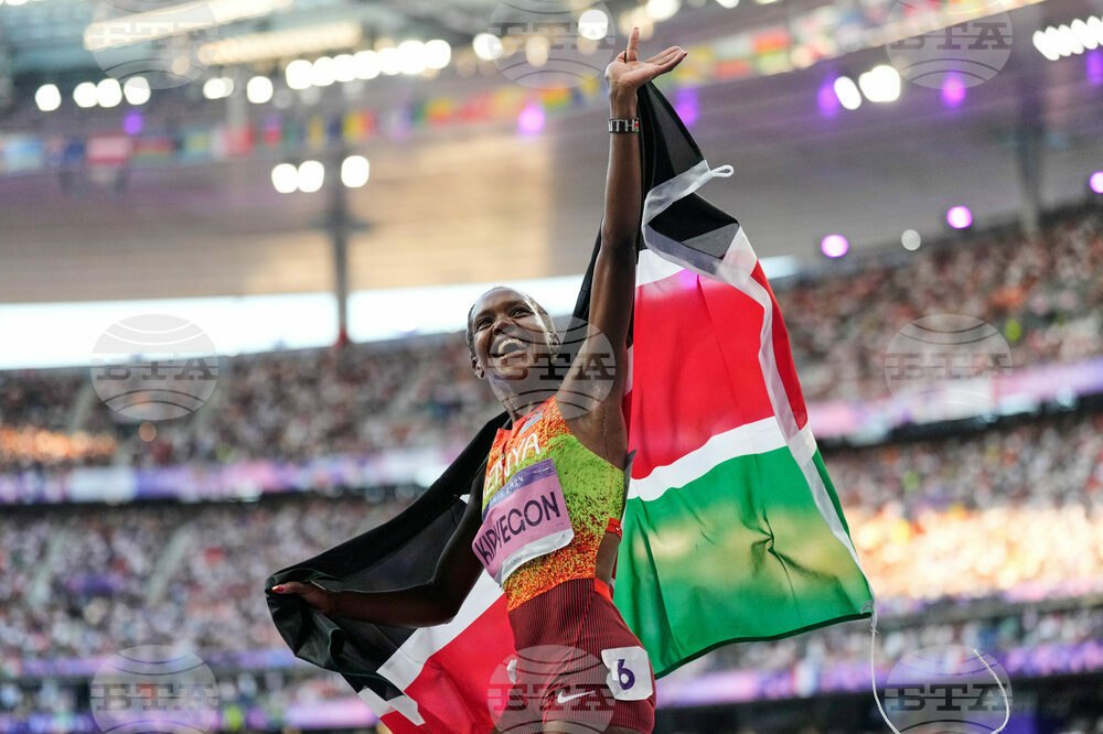 Kipyegon 4-Minute Mile Quest