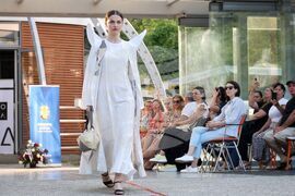 Бургас - Национална художествена академия - студенти - модно ревю