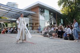 Бургас - Национална художествена академия - студенти - модно ревю