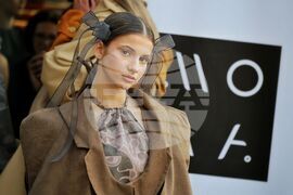 Бургас - Национална художествена академия - студенти - модно ревю