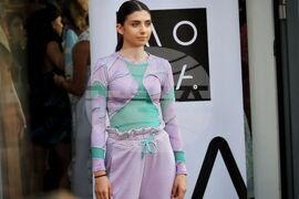 Бургас - Национална художествена академия - студенти - модно ревю