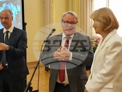 Мария Конакчиева представя книгата си „Влюбена в живота“, снимки – Даниел Димитров/БТА