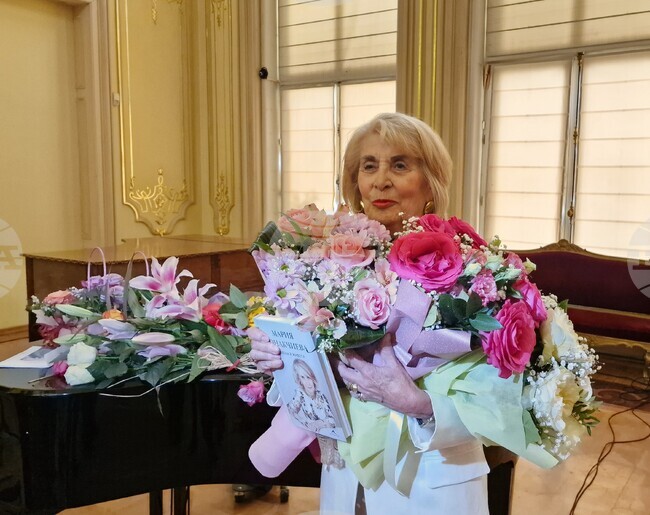 Френският посланик Жоел Мейер към Мария Конакчиева: Вие сте наистина посланикът на Франция тук