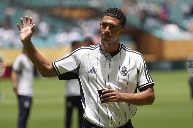 Джуд Белингам похвали своя нов съотборник в Реал Мадрид Трент Александър-Арнолд