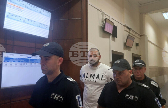 Прокуратурата наложи забрана за напускане на страната на четирима от обвиняемите по случая с незаконните домове за възрастни в село Ягода