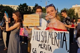Румъния - протест срещу насилието над жени