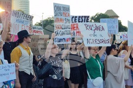 Румъния - протест срещу насилието над жени