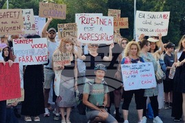 Румъния - протест срещу насилието над жени