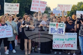 Румъния - протест срещу насилието над жени
