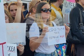 Румъния - протест срещу насилието над жени