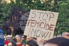 Румъния - протест срещу насилието над жени