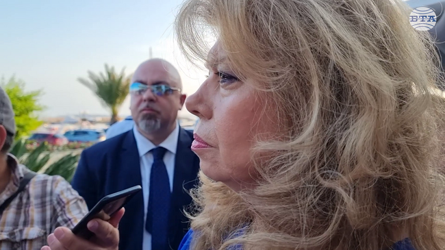 Вицепрезидентът Илияна Йотова поздрави координационния център на Министерството на външните работи за евакуацията на българите от Израел