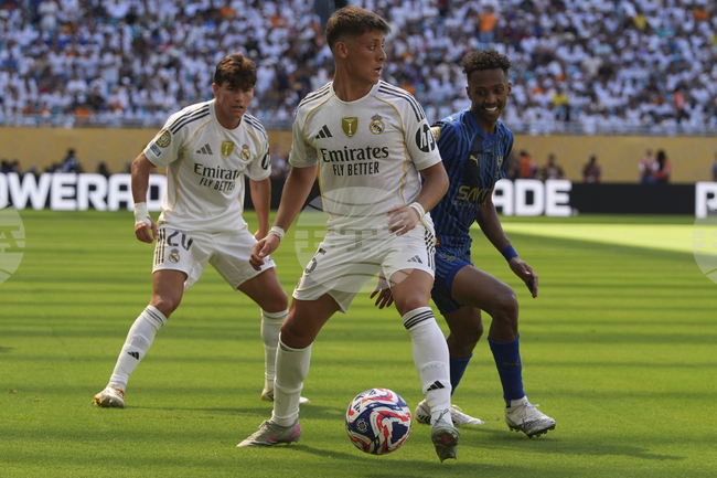 Гюлер: "С Алонсо се чувствам като по-важен играч в Реал Мадрид"