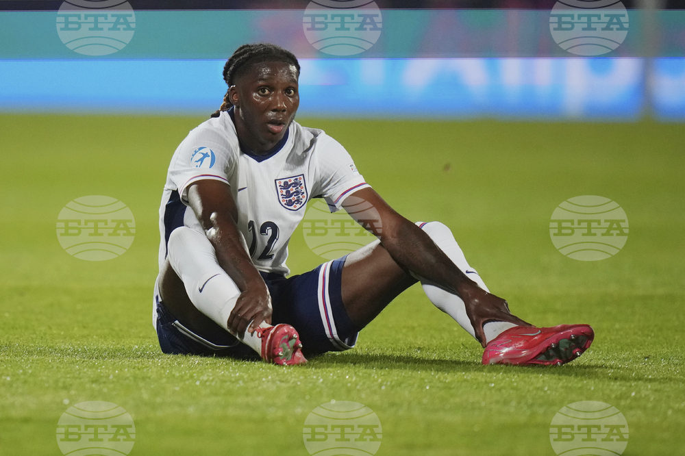 Италианският Интер обмисля възможностите за заместник на Дензъл Дъмфрис