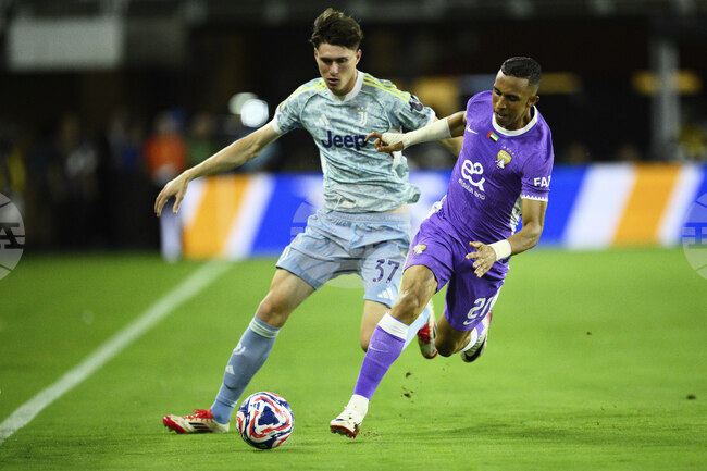 Ювентус отхвърли първата оферта на Нотингам Форест за Савона