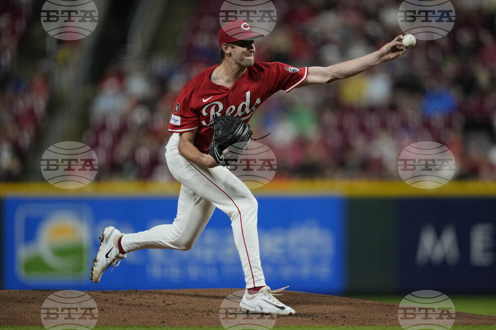 Twins Reds Baseball